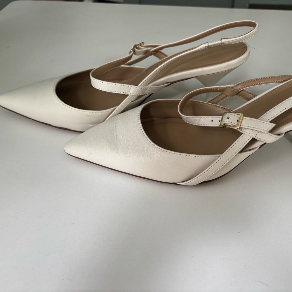 Ann Taylor Cream Pointed Toe Slingback Heels